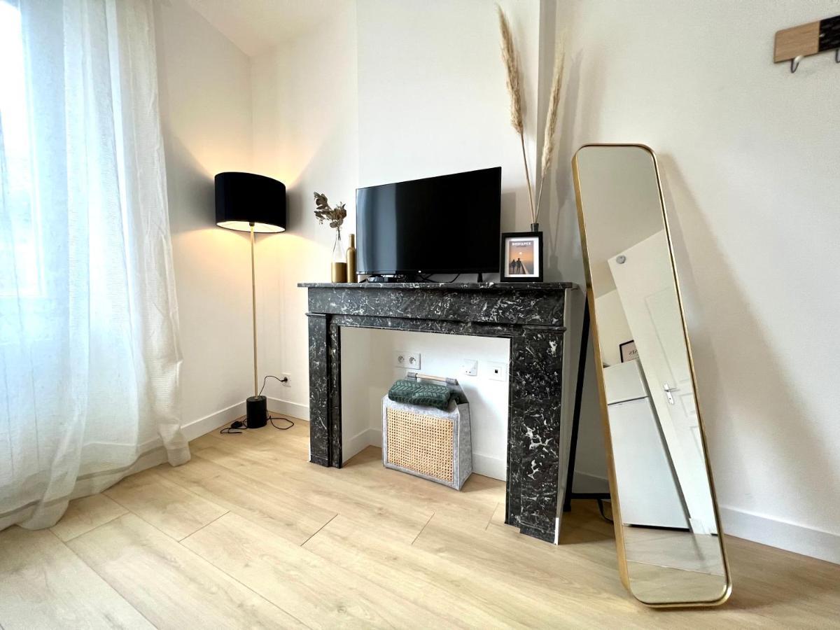 Suite ~ Romance Estivale ~ A 15 Min De Lyon Miribel  Eksteriør billede